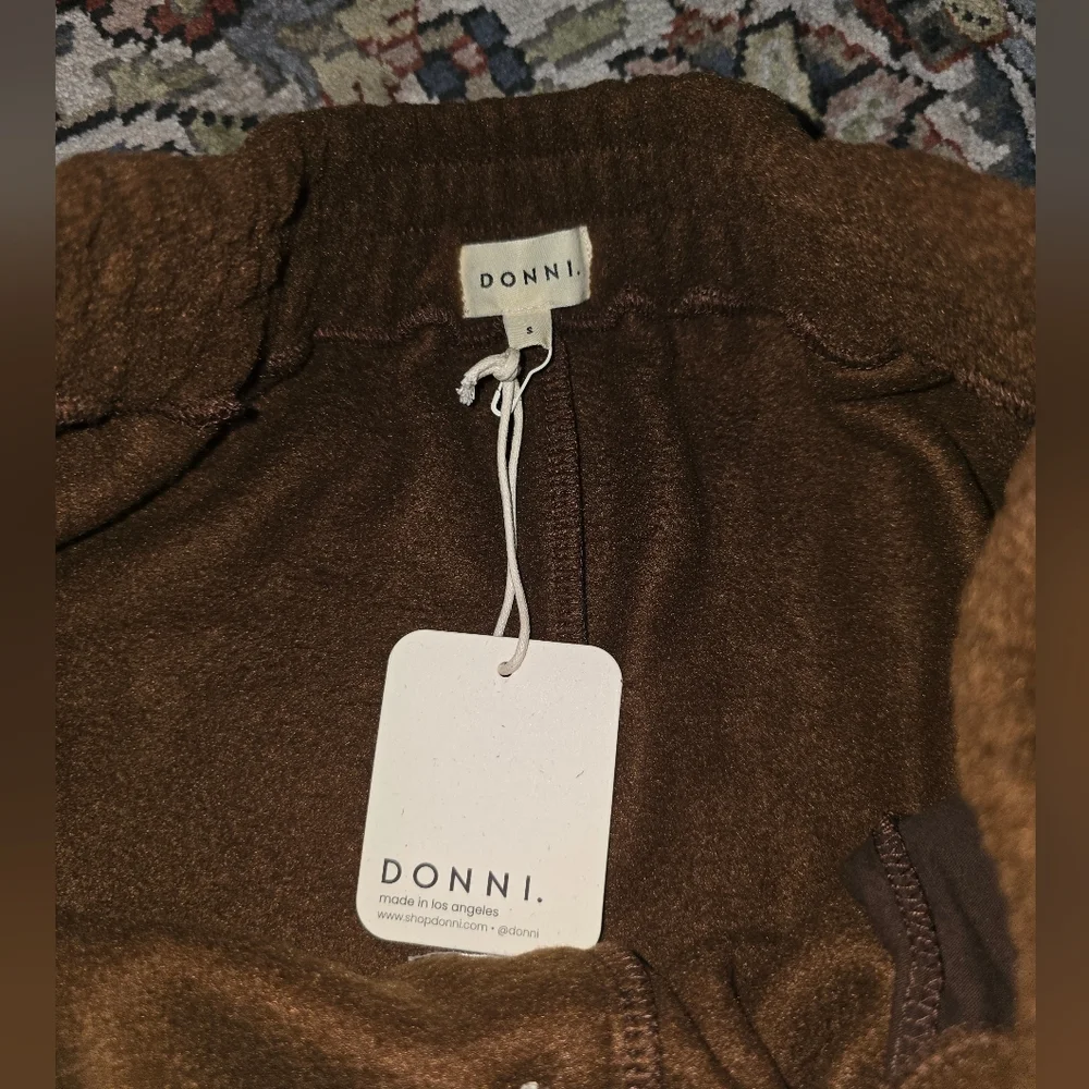 DONNI Polar Fleece Short Chocolate/Lime - Picture 3 of 5